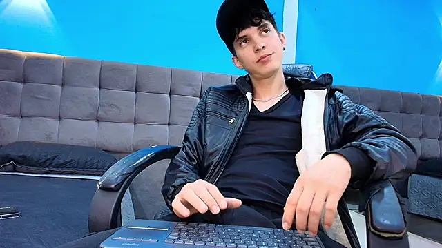 Jheampiiero online show from 05-20-26, 02:12