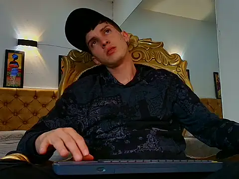Jheampiiero online show from 06-03-26, 08:36