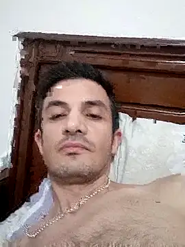 Snapshot of OGUZOZAN chatting on 09-15-25, 09:15 OGUZOZAN online show from 09-15-25, 09:15