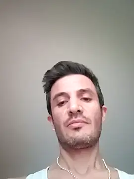 Snapshot of OGUZOZAN chatting on 09-20-25, 01:56 OGUZOZAN online show from 09-20-25, 01:56