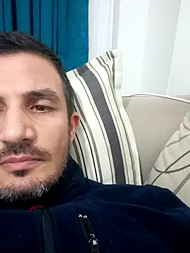 Snapshot of OGUZOZAN chatting on 11-07-25, 07:47 OGUZOZAN online show from 11-07-25, 07:47