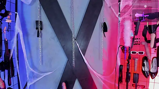 VictoryaLiah BDSM online show from 10-24-25, 11:06