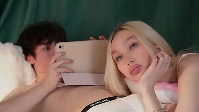 cuteleraay online show from 03-27-26, 05:01