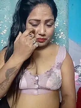 Snapshot of hornypriya696 chatting on 09-28-25, 05:51 hornypriya696 online show from 09-28-25, 05:51