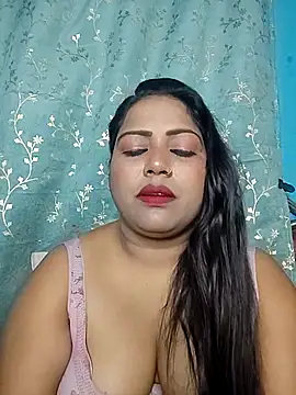Snapshot of hornypriya696 chatting on 10-15-25, 06:52 hornypriya696 online show from 10-15-25, 06:52