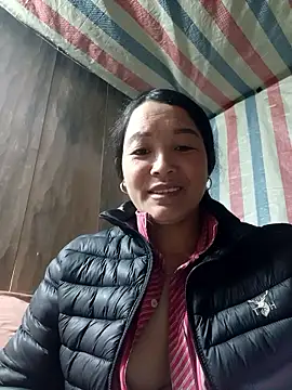 Bliss rose online show from 01-16-26, 03:43