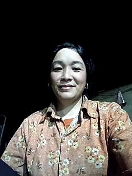 Bliss rose online show from 02-18-26, 12:34