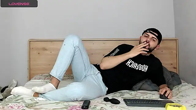 Snapshot of Killian_Vane chatting on 10-07-25, 05:32 Killian Vane online show from 10-07-25, 05:32