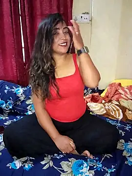 Snapshot of Hotbhabi305 chatting on 10-29-25, 04:26 Hotbhabi305 online show from 10-29-25, 04:26