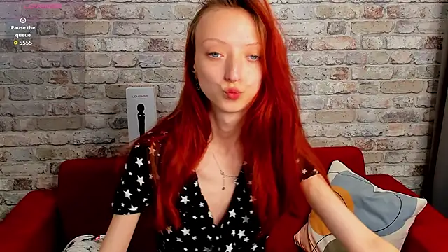 Snapshot of Daria_J chatting on 09-10-25, 04:12 Daria J online show from 09-10-25, 04:12