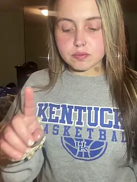 JuicyExxxperience online show from 12-19-25, 02:02