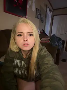 JuicyExxxperience online show from 02-07-26, 01:48