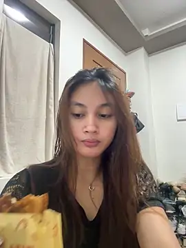 LanySylvia online show from 12-22-25, 05:43