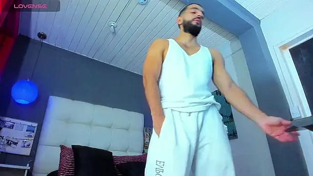 Yiyo10  online show from 03-20-26, 08:57