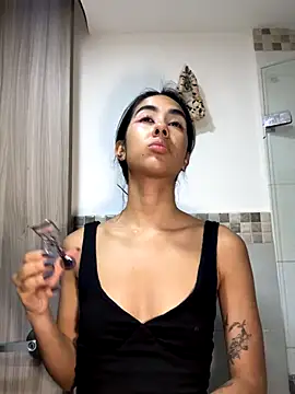 Kassie Collins online show from 11-21-25, 10:52