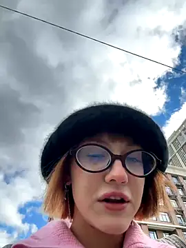 Only April online show from 10-02-25, 10:11