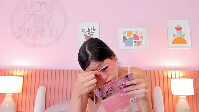 catalina jolie online show from 11-17-25, 04:18