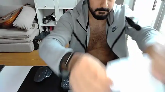 Snapshot of Velvetvoyager69 chatting on 12-03-25, 02:04 Velvetvoyager69 online show from 12-03-25, 02:04