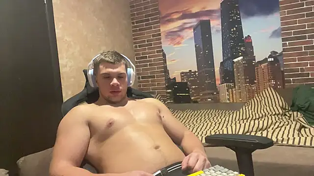 MusclePhantom online show from 10-27-25, 10:58