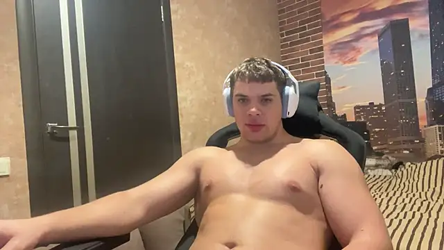 MusclePhantom online show from 12-15-25, 09:52