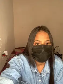 Priya baby0 online show from 12-18-25, 05:41