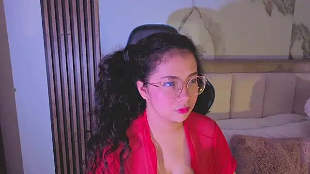 LunaRosse  online show from 10-07-25, 12:13