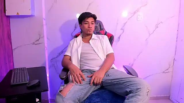 juanmechanic  online show from 12-16-25, 05:23