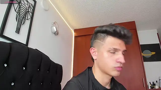 kevin ahss online show from 11-24-25, 08:52