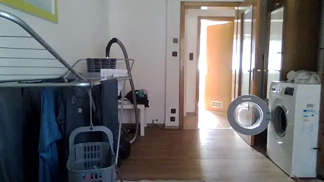 Snapshot of XLBarehengst chatting on 05-02-26, 01:49 XLBarehengst online show from 05-02-26, 01:49