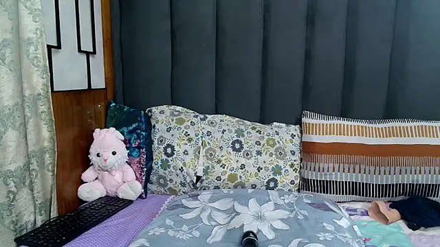 MrsMxx25 online show from 02-10-26, 02:48