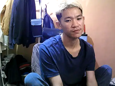 Snapshot of Riiichie_wilCumm chatting on 11-16-25, 03:28 Riiichie wilCumm online show from 11-16-25, 03:28