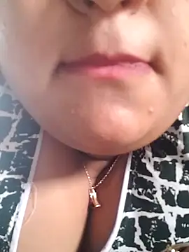 Snapshot of sexymotto chatting on 09-15-25, 07:19 sexymotto online show from 09-15-25, 07:19