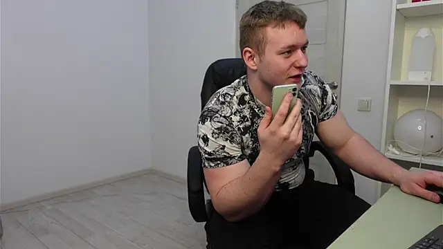 Richard Dullas online show from 12-20-25, 03:30