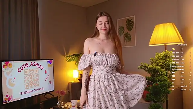 Luna Foxy online show from 09-16-25, 11:11