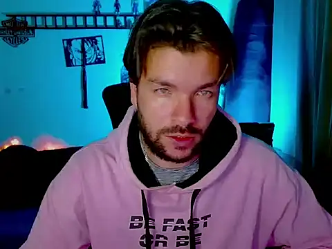 cortelioni massimo  online show from 10-30-25, 12:45