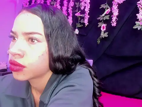 Nanis James online show from 02-24-26, 02:53