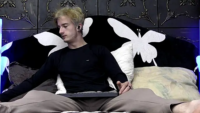 SirReed online show from 03-26-26, 05:57