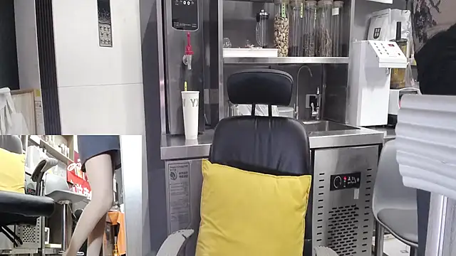 Eileen-L online show from 11-06-25, 12:55