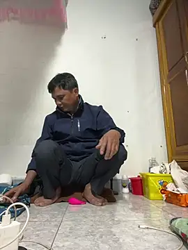 hotboy2x online show from 11-20-25, 12:05