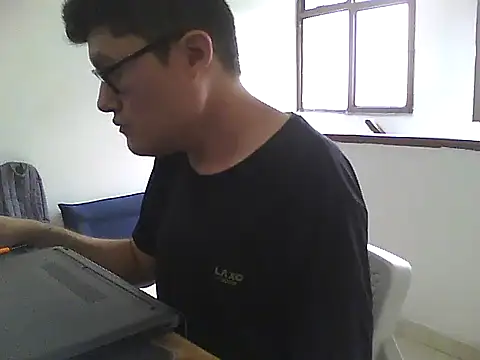 Snapshot of ANDERSON_RAY chatting on 11-05-25, 04:18 ANDERSON RAY online show from 11-05-25, 04:18