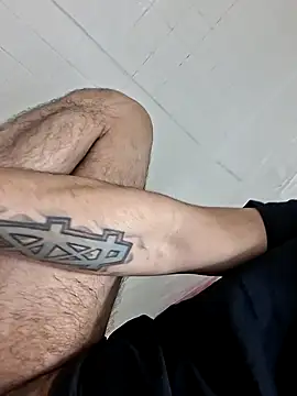 Steventorres4958 online show from 04-03-26, 07:34