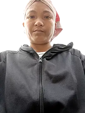 Love-Mama33 online show from 09-12-25, 12:11