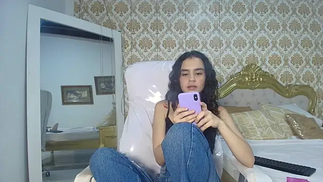 Snapshot of JessB_ chatting on 11-08-25, 07:56 JessB online show from 11-08-25, 07:56