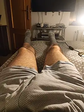 gigolobcn online show from 10-11-25, 03:06