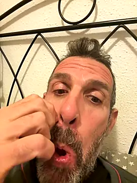 gigolobcn online show from 12-04-25, 05:32