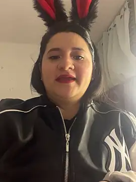 Snapshot of SamaraBlessed chatting on 09-10-25, 10:26 SamaraBlessed online show from 09-10-25, 10:26