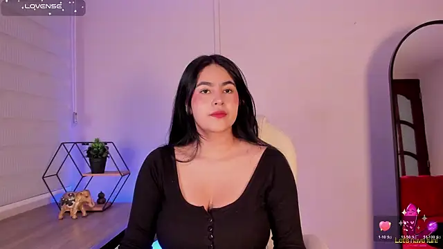 Emma  clark  online show from 10-20-25, 12:27