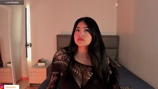 Emma  clark  online show from 04-21-26, 12:55