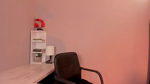 Emma  clark  online show from 05-01-26, 11:48