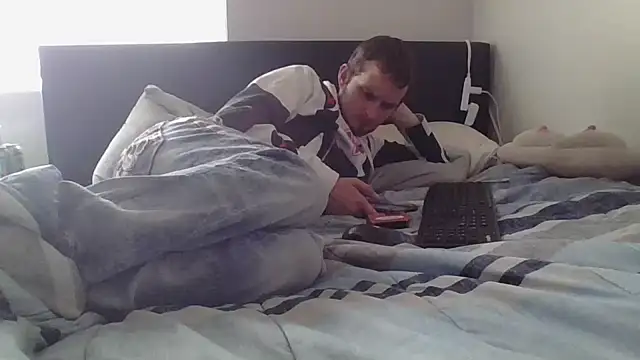 Snapshot of Eclipticice94 chatting on 10-23-25, 03:55 Eclipticice94 online show from 10-23-25, 03:55